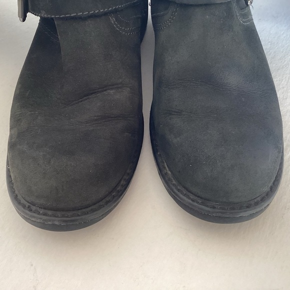 Clarks side zip low block heel leather moto style black boots with buckles 7 Med - Picture 10 of 16